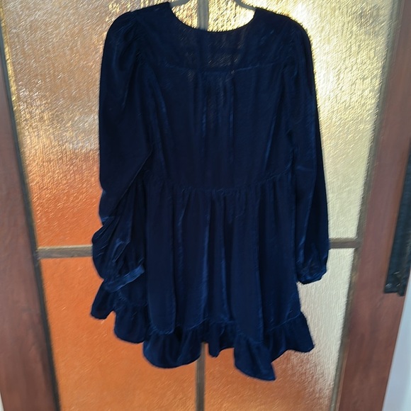 Free People Estella Velvet Flounce Dress in dark navy size Medium - Picture 7 of 7